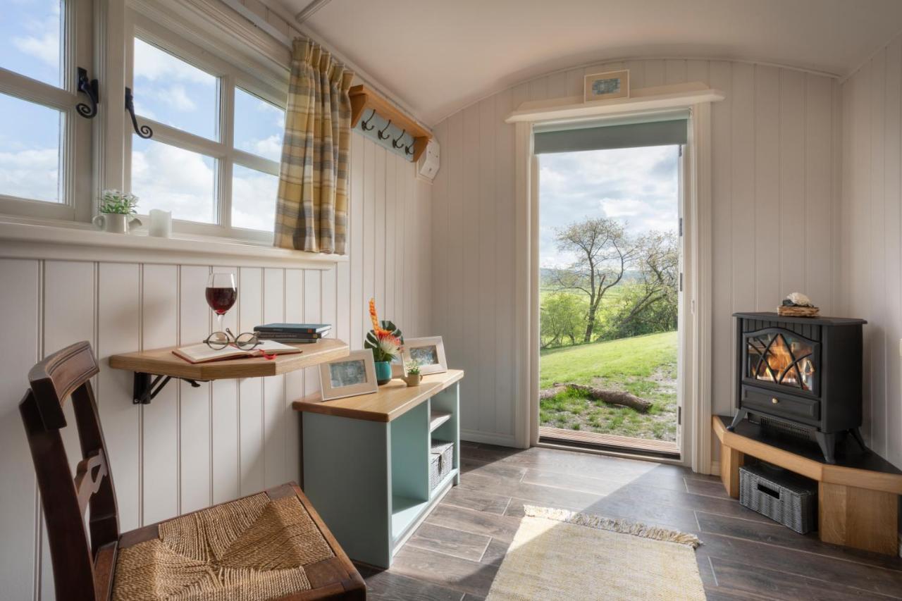 The Heron Shepherds Hut At Lyth Valley Brigsteer Ngoại thất bức ảnh